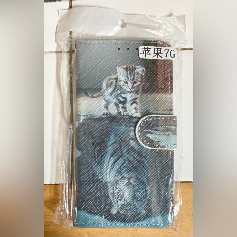 iPhone SE 2020 Tiger Reflection Wallet Flip Case